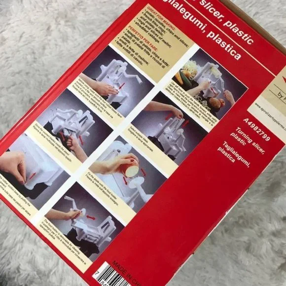 NWOT Spiralizer Turning Slicer with 3 Blades - Picture 5 of 13